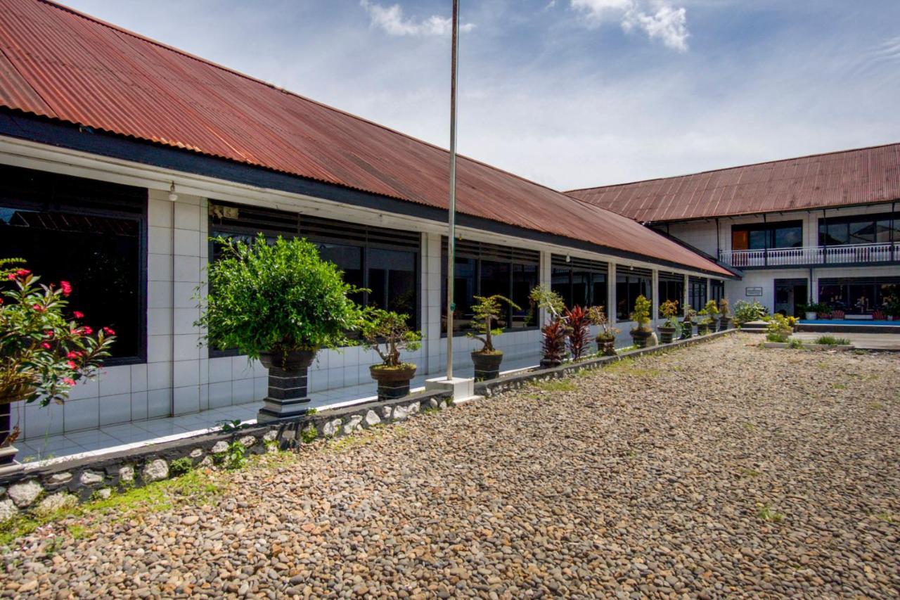 Oyo 2960 Wisma Bara Pagar Alam Pagaralam Buitenkant foto