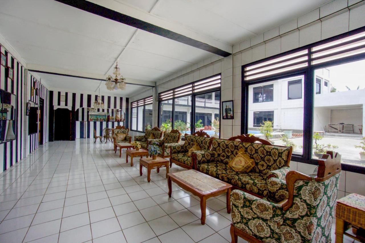 Oyo 2960 Wisma Bara Pagar Alam Pagaralam Buitenkant foto