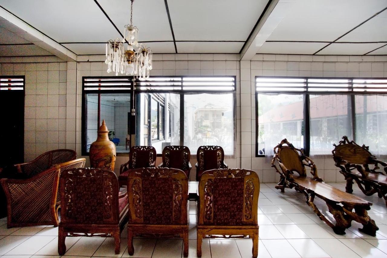 Oyo 2960 Wisma Bara Pagar Alam Pagaralam Buitenkant foto